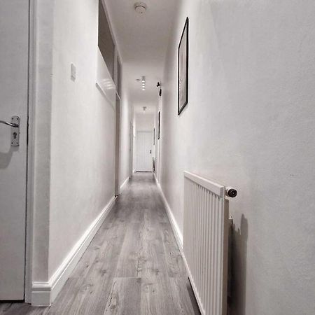 Sapphire Apartments Cardiff Esterno foto