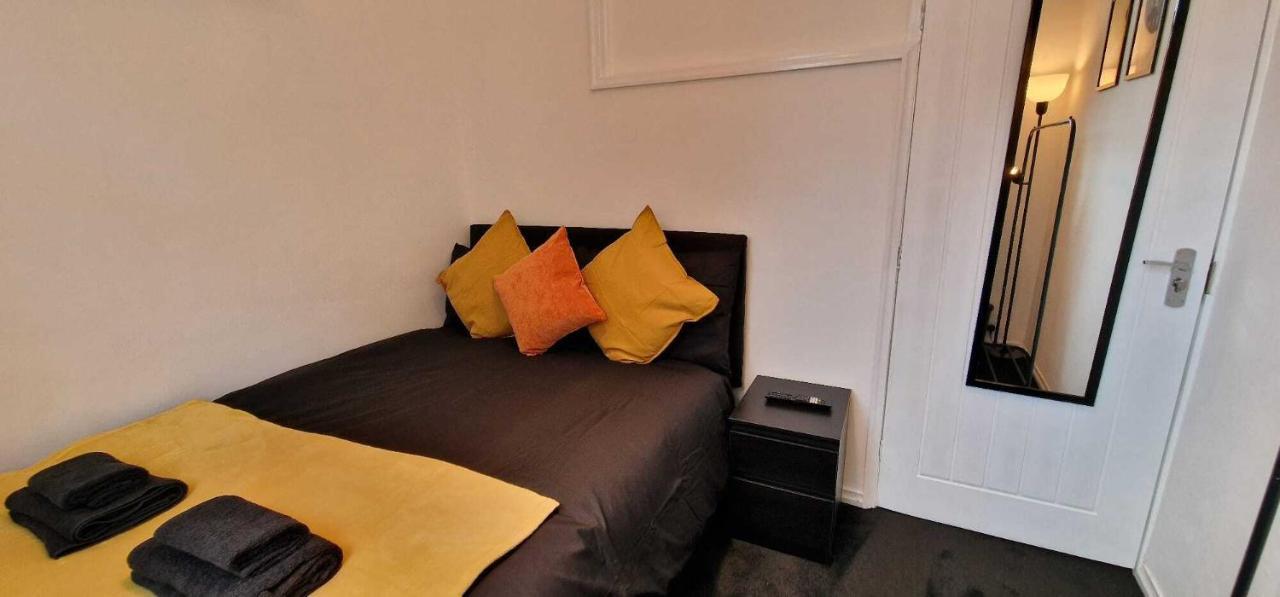 Sapphire Apartments Cardiff Esterno foto